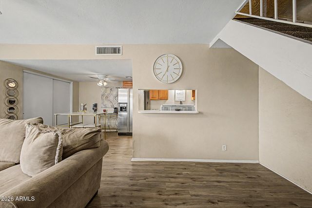 7775 W GLENN Drive, Glendale, AZ 85303