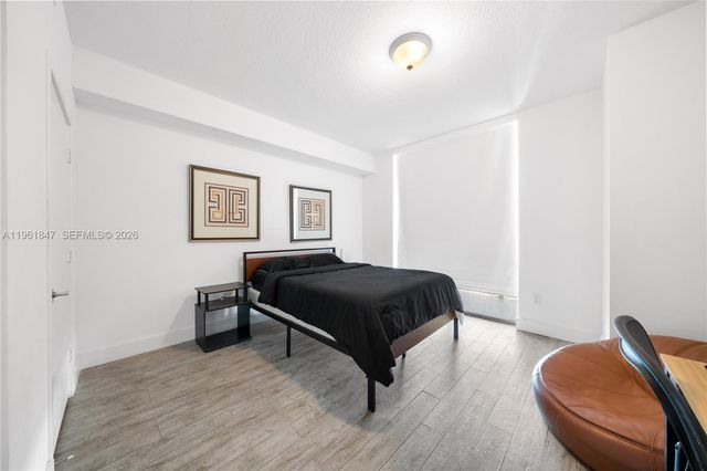 1111 SW 1st Ave 3422-N, Miami, FL 33130