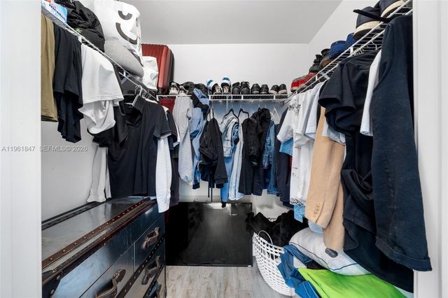 1111 SW 1st Ave 3422-N, Miami, FL 33130