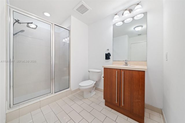 1111 SW 1st Ave 3422-N, Miami, FL 33130