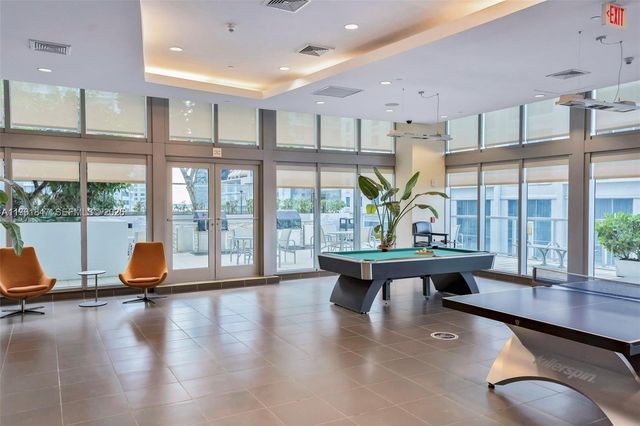 1111 SW 1st Ave 3422-N, Miami, FL 33130