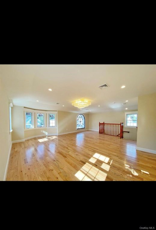 11485 177th Place Floor 2, Addisleigh Park, NY 11434