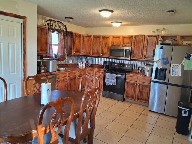 625 Linda Court, Joshua, TX 76058
