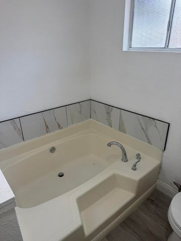 389 S Cornell Street, Porterville, CA 93257