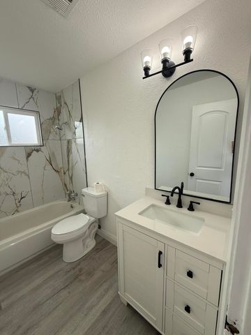 389 S Cornell Street, Porterville, CA 93257