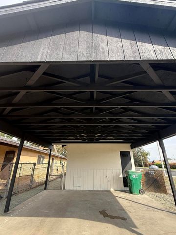 389 S Cornell Street, Porterville, CA 93257