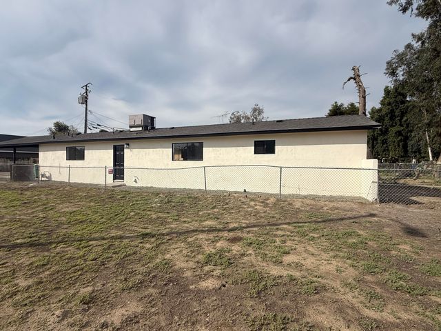 389 S Cornell Street, Porterville, CA 93257