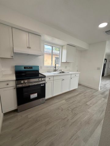 389 S Cornell Street, Porterville, CA 93257