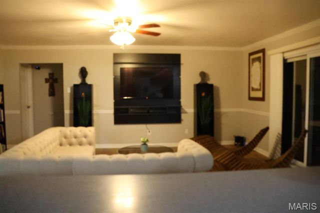 2365 Thunderbird Avenue, Florissant, MO 63033