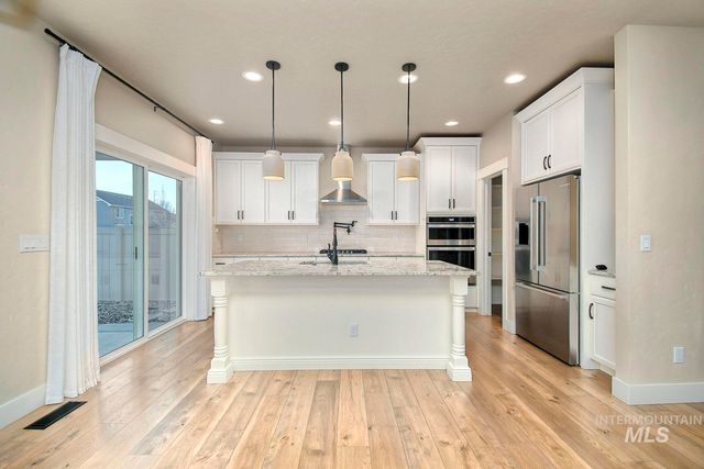 5771 W Daphne Dr, Meridian, ID 83646