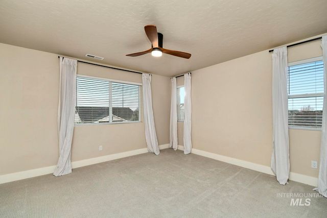 5771 W Daphne Dr, Meridian, ID 83646