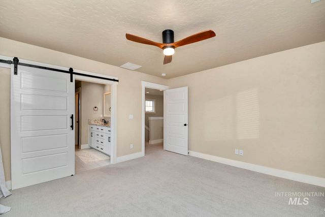 5771 W Daphne Dr, Meridian, ID 83646