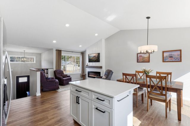 25921 24th Street W, Zimmerman, MN 55398