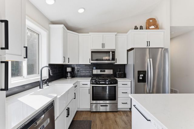 25921 24th Street W, Zimmerman, MN 55398