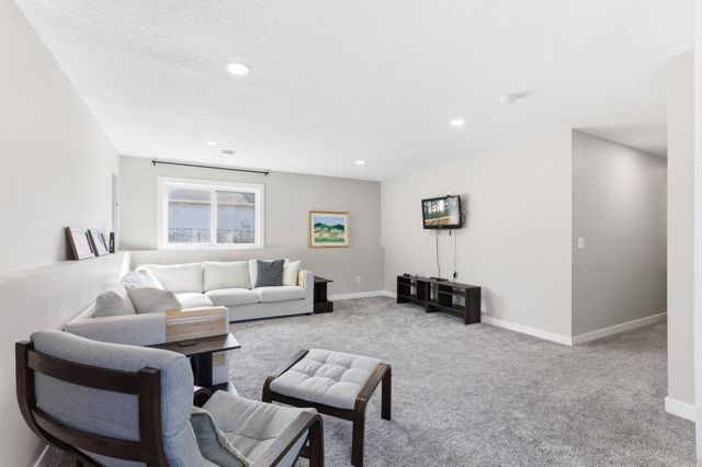 25921 24th Street W, Zimmerman, MN 55398