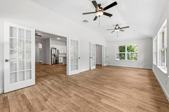 20878 White Oak Lane, Montgomery, TX 77316