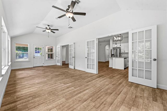 20878 White Oak Lane, Montgomery, TX 77316