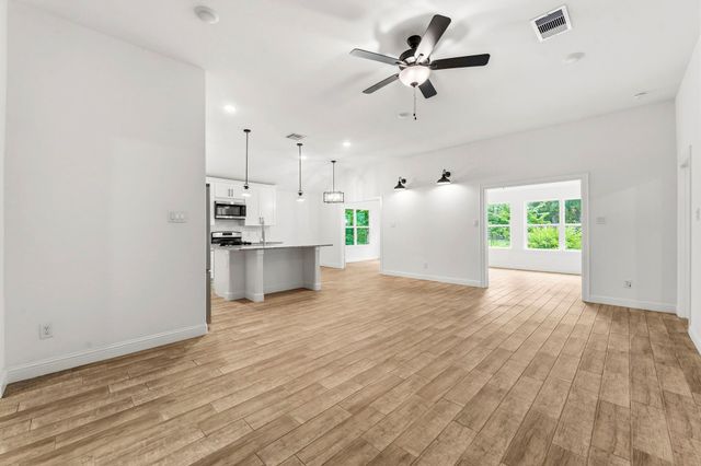 20878 White Oak Lane, Montgomery, TX 77316