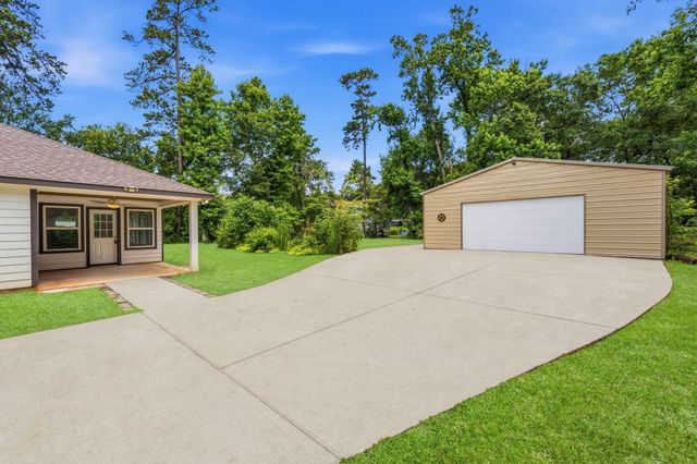 20878 White Oak Lane, Montgomery, TX 77316