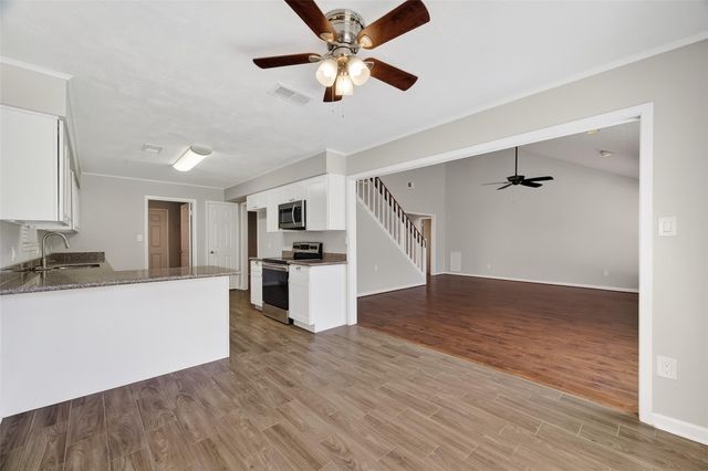 3705 Winter Haven Drive, Baytown, TX 77521