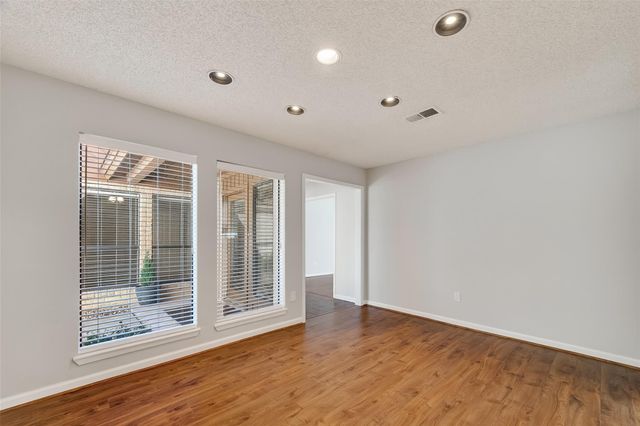 3705 Winter Haven Drive, Baytown, TX 77521