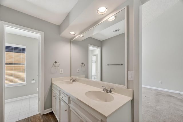 3705 Winter Haven Drive, Baytown, TX 77521