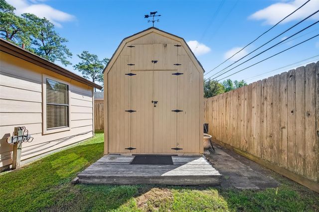 3705 Winter Haven Drive, Baytown, TX 77521