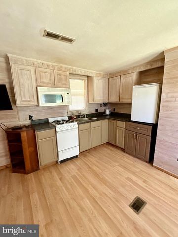 49 NORTH AVE, Smyrna, DE 19977