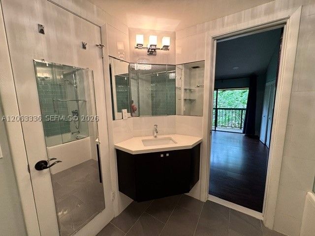 10005 SW 77th Ct, Miami, FL 33156