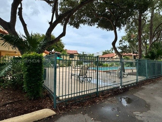 10005 SW 77th Ct, Miami, FL 33156