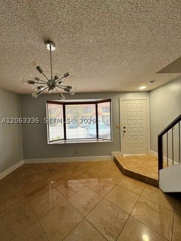 10005 SW 77th Ct, Miami, FL 33156
