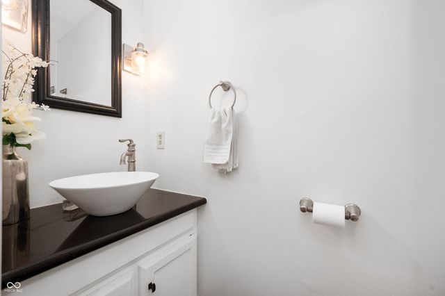 10848 Courageous Drive, Indianapolis, IN 46236