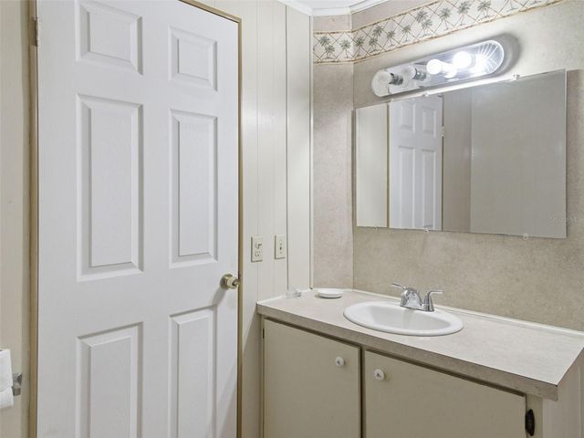 6930 COUNTY ROAD 214, Melrose, FL 32666