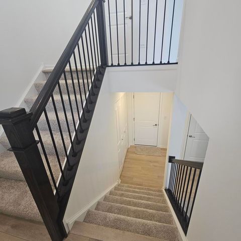 233 Settlers Place, West Dundee, IL 60118