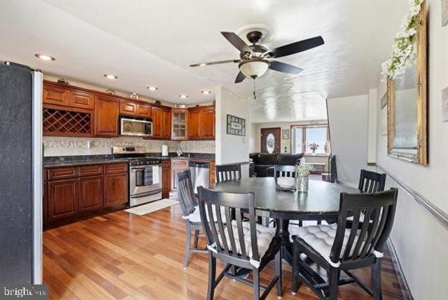 1118 TREMONT DR, Glenolden, PA 19036