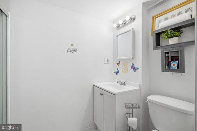 1118 TREMONT DR, Glenolden, PA 19036