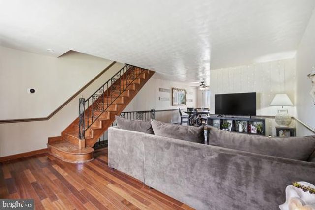 1118 TREMONT DR, Glenolden, PA 19036