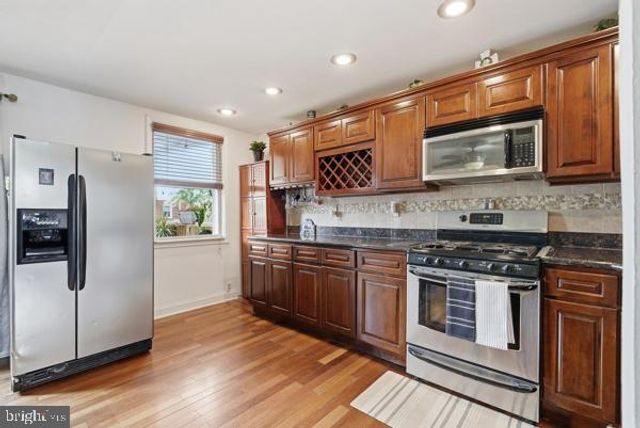 1118 TREMONT DR, Glenolden, PA 19036