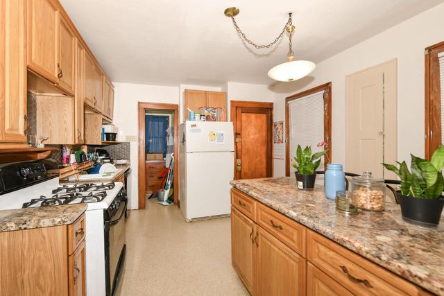 1816 S 59th STREET, West Allis, WI 53214