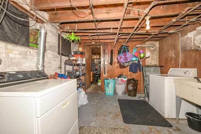 1816 S 59th STREET, West Allis, WI 53214