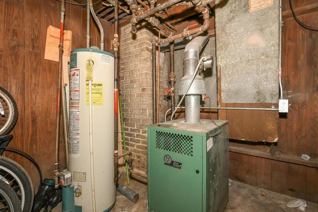 1816 S 59th STREET, West Allis, WI 53214