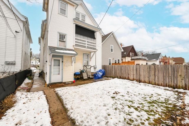 1816 S 59th STREET, West Allis, WI 53214