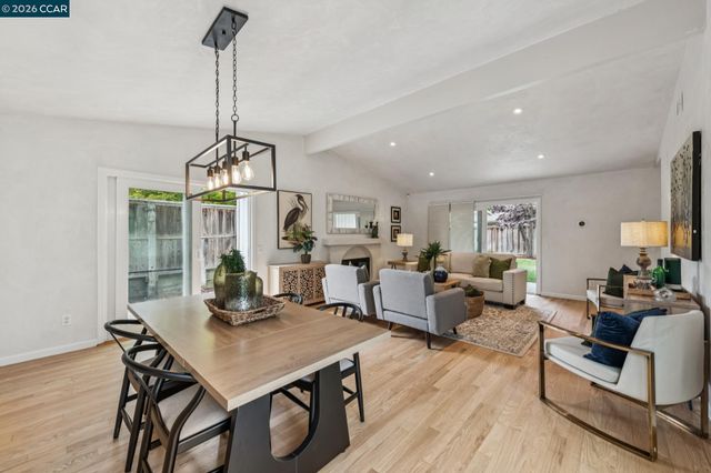 137 Brighton Rd, Alameda, CA 94502