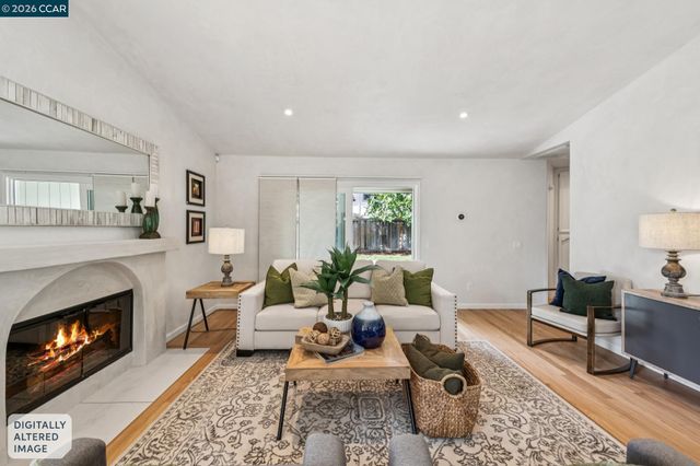 137 Brighton Rd, Alameda, CA 94502
