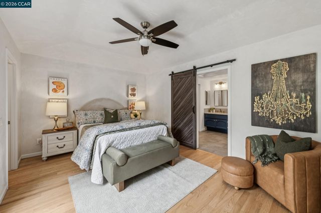 137 Brighton Rd, Alameda, CA 94502
