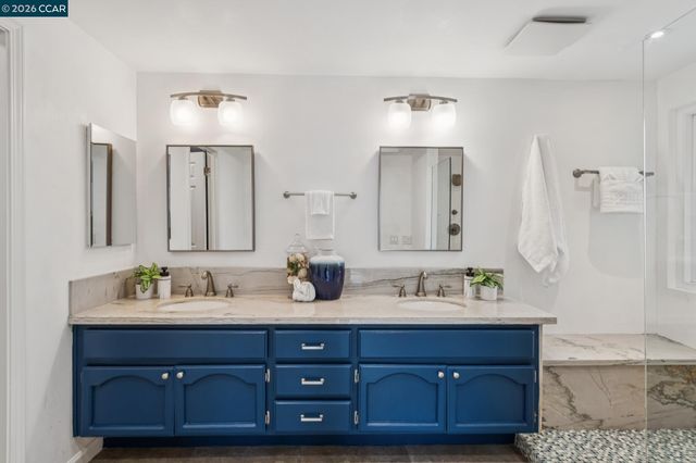 137 Brighton Rd, Alameda, CA 94502