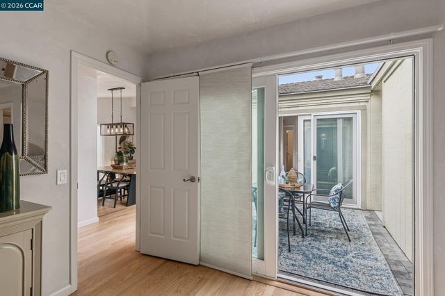 137 Brighton Rd, Alameda, CA 94502