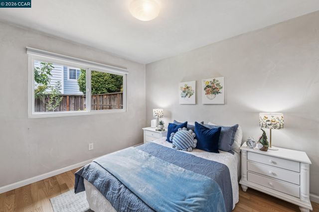 137 Brighton Rd, Alameda, CA 94502