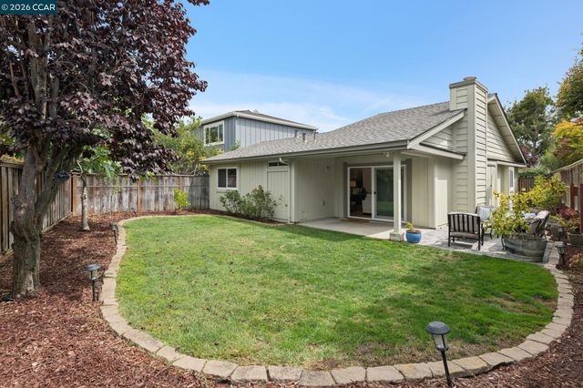 137 Brighton Rd, Alameda, CA 94502