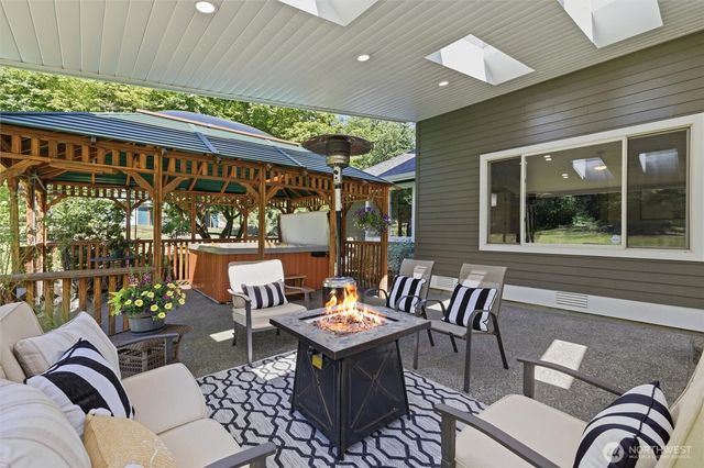 20919 SE 213th Street, Maple Valley, WA 98038